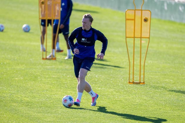 Isac Lidberg (SV Darmstadt 1898, 07) am Ball, ESP, SV Darmstadt 98, Fussball, 2. Bundesliga, Trainingslager in El Saler, 5. Tag, 08.01.2026. ESP, SV Darmstadt 98, Fussball, 2. Bundesliga, Trainingslager in El Saler, 5. Tag El Saler