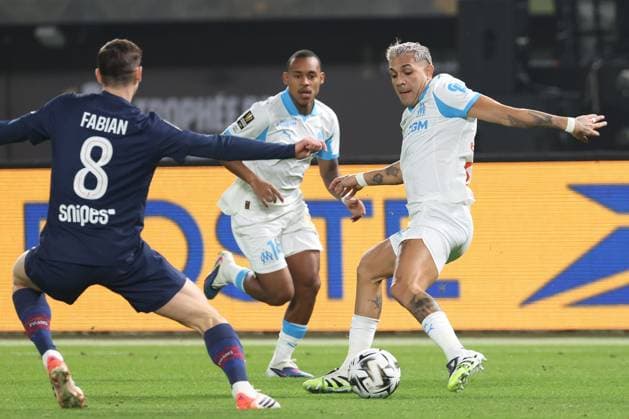 OM - PSG au Koweit PHOTOPQR LA PROVENCE PHILIPPE LAURENSON ; KowevØt ; 08 01 2026 ; Trophv e des champions : l‚ÄôOlympique de Marseille (OM) affronte le Paris Saint-Germain (PSG) au Jaber Al-Ahmad International Stadium de KowevØt City (KowevØt) KowevØt KowevØt France  Copyright: xPHOTOPQR LAxPROVENCE MAXPPPxPHILIPPExLAURENSONx 20260108PVL8304 20260108PVL8304