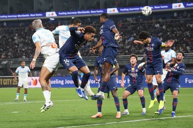 OM - PSG au Koweit PHOTOPQR LA PROVENCE PHILIPPE LAURENSON ; KowevØt ; 08 01 2026 ; Trophv e des champions : l‚ÄôOlympique de Marseille (OM) affronte le Paris Saint-Germain (PSG) au Jaber Al-Ahmad International Stadium de KowevØt City (KowevØt) KowevØt KowevØt France  Copyright: xPHOTOPQR LAxPROVENCE MAXPPPxPHILIPPExLAURENSONx 20260108PVL8305 20260108PVL8305