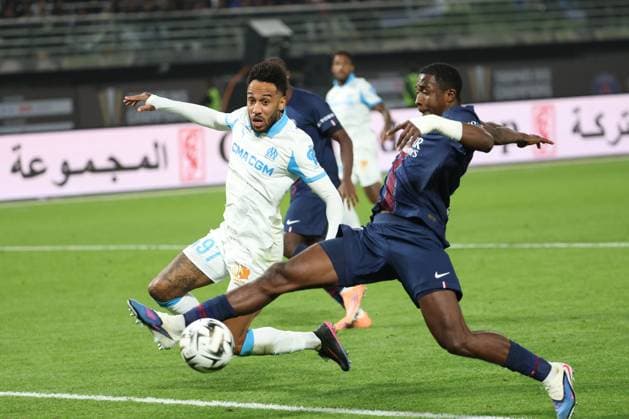 OM - PSG au Koweit PHOTOPQR LA PROVENCE PHILIPPE LAURENSON ; KowevØt ; 08 01 2026 ; Trophv e des champions : l‚ÄôOlympique de Marseille (OM) affronte le Paris Saint-Germain (PSG) au Jaber Al-Ahmad International Stadium de KowevØt City (KowevØt) KowevØt KowevØt France  Copyright: xPHOTOPQR LAxPROVENCE MAXPPPxPHILIPPExLAURENSONx 20260108PVL8371 20260108PVL8371
