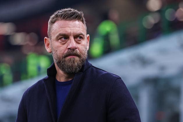 AC Milan vs Genoa CFC - Serie A 2025 26 - 08 01 2026 Daniele De Rossi Head Coach of Genoa CFC looks on during Serie A 2025 26 football match between AC Milan and Genoa CFC at San Siro Stadium in Milan Copyright: xBEAUTIFULxSPORTS Carabellix