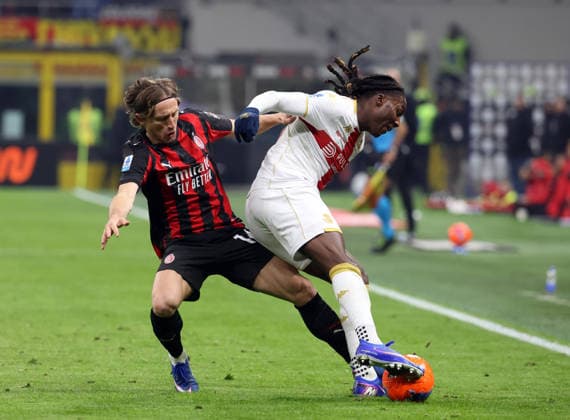 January 8, 2026, Milan, MILAN: Ac Milan s Luka Modri? (L) challenges for the ball with Genoa™s Brooke Norton Cuffy during the Italian serie A soccer match between Milan and Genoa at Giuseppe Meazza stadium in Milan, 8 January 2026..ANSA MATTEO BAZZI Soccer; Serie A: Milan Vs Genoa  - ZUMAa110 20260108_zaf_a110_023 Copyright: xMatteoxBazzix
