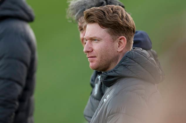 Fussball - Trainingslager SV Darmstadt 98 - El Saler (ESP) - 08.01.26, Training unterm blauem Himmel aber heftigem Wind, Paul Fernie, -