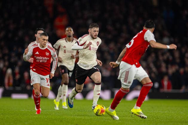 Football - FA Premier League - Arsenal FC v Liverpool FC LONDON, ENGLAND - Thursday, January 8, 2026: Liverpool s Conor Bradley during the FA Premier League match between Arsenal FC and Liverpool FC at the Emirates Stadium. (Photo by David Rawcliffe Propaganda) LONDON Emirates Stadium GREATER LONDON ENGLAND  Copyright: xDavidxRawcliffex P2026-01-08-Arsenal_Liverpool-34