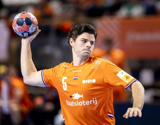 ALMERE - Rutger ten Velde of the Netherlands in action during the Golden League handball match between the Netherlands and Greece. The handball players are preparing for the European Championship, EM, Europameisterschaft SEM VAN DER WAL ANP xVIxANPxSportx xxANPxIVx 546719302 originalFilename: 546719302.jpg