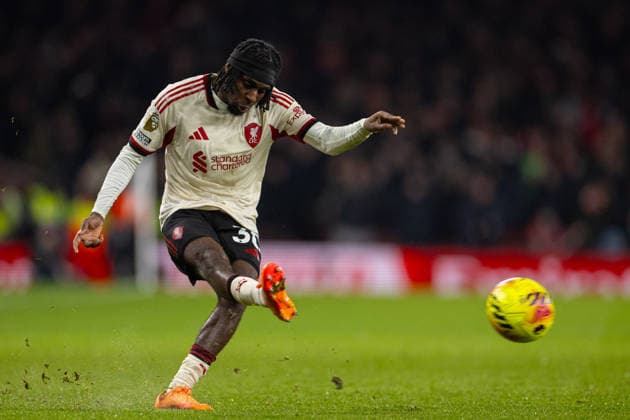 Football - FA Premier League - Arsenal FC v Liverpool FC LONDON, ENGLAND - Thursday, January 8, 2026: Liverpool s Jeremie Frimpong during the FA Premier League match between Arsenal FC and Liverpool FC at the Emirates Stadium. (Photo by David Rawcliffe Propaganda) LONDON Emirates Stadium GREATER LONDON ENGLAND  Copyright: xDavidxRawcliffex P2026-01-08-Arsenal_Liverpool-50