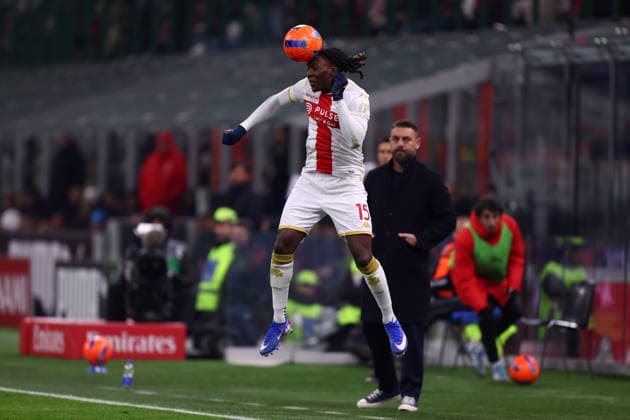 Ac Milan - Genoa CFC Brooke Norton-Cuffy of Genoa Cfc in action during the Serie A match beetween Ac Milan and Genoa CFC at Stadio Giuseppe Meazza on January 8 2026 in Milano, Italy . Milano Stadio Giuseppe Meazza Italy Copyright: xMarcoxCanonierox