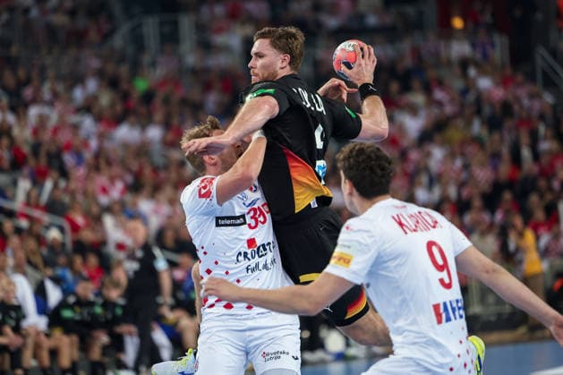 ZAGREB, CROATIA - JANUARY 8, 2026: Friendly match between Croatia and Germany, preparation for EURO 2026. GOLLA Johannes (4), MANDIC David (39), KLARICA Luka Lovre (9) 