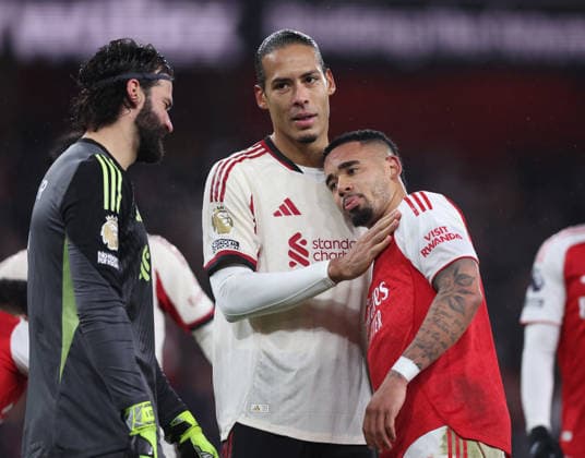 London, England, 8th January 2026. Alisson Becker and Virgil van Dijk of Liverpool either Gabriel Jesus of Arsenal on the final whistle during the Arsenal vs Liverpool Premier League match at the Emirates Stadium, London. Picture credit should read: David Klein Sportimage EDITORIAL USE ONLY. No use with unauthorised audio, video, data, fixture lists, club league logos or live services. Online in-match use limited to 120 images, no video emulation. No use in betting, games or single club league player publications. SPI_058_DK_Arsenal_Liverpool SPI-4439-0058