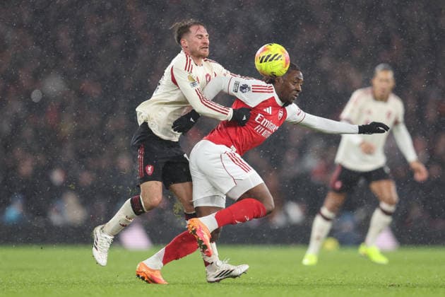 Arsenal v Liverpool 08 January 2026, London - Premier League Football - Arsenal v Liverpool - Alexis Mac Allister of Liverpool and Eberechi Eze of Arsenal - Photo: Charlotte Wilson Offside. London UK Copyright: xCharlottexWilsonx xOffsidexOffside