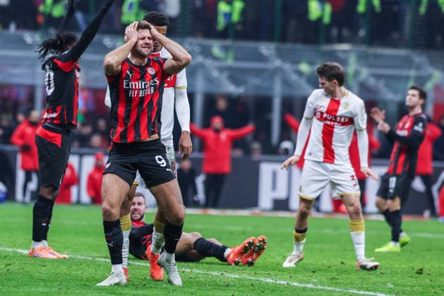 Niclas Fullkrug of AC Milan reacts during Serie A 2025 26 football match between AC Milan and Genoa CFC at San Siro Stadium in Milan  Copyright: xFabrizioxCarabelli IPAxSportx xipa-agency.netx xx IPA_69829522 IPA_Agency_IPA69829522
