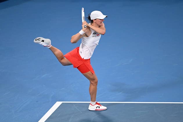 TENNIS UNITED CUP SYDNEY, Iga Swiatek of Poland plays a return shot during the quarterfinal match against Maya Joint of Australia in the 2026 United Cup at Ken Rosewall Arena in Sydney, Friday, January 9, 2026. ( NO ARCHIVING, EDITORIAL USE ONLY SYDNEY NEW SOUTH WALES AUSTRALIA  Copyright: xDANxHIMBRECHTSx 20260109111501285144
