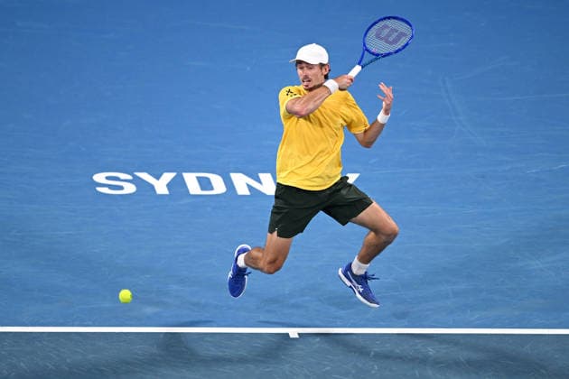 TENNIS UNITED CUP SYDNEY, Alex de Minaur of Australia plays a return shot during the quarterfinal match against Hubert Hurkacz of Poland in the 2026 United Cup at Ken Rosewall Arena in Sydney, Friday, January 9, 2026. ( NO ARCHIVING, EDITORIAL USE ONLY SYDNEY NEW SOUTH WALES AUSTRALIA  Copyright: xDANxHIMBRECHTSx 20260109182142687967