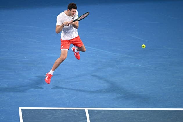 TENNIS UNITED CUP SYDNEY, Hubert Hurkacz of Poland plays a return shot during the quarterfinal match against Alex de Minaur of Australia in the 2026 United Cup at Ken Rosewall Arena in Sydney, Friday, January 9, 2026. ( NO ARCHIVING, EDITORIAL USE ONLY SYDNEY NEW SOUTH WALES AUSTRALIA  Copyright: xDANxHIMBRECHTSx 20260109170626007562