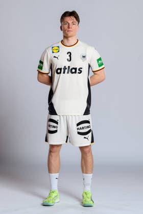 Muenchen: Handball DHB - Deutschland - Fotoshooting Nils Lichtlein (Deutschland) Deutschland