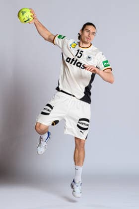Muenchen: Handball DHB - Deutschland - Fotoshooting Juri Knorr (Deutschland) Deutschland