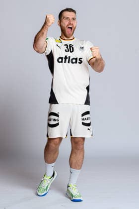 Muenchen: Handball DHB - Deutschland - Fotoshooting Lukas Mertens (Deutschland) Deutschland