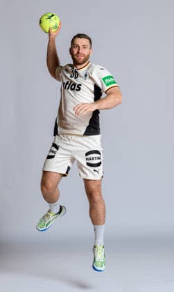 Muenchen: Handball DHB - Deutschland - Fotoshooting Lukas Mertens (Deutschland) Deutschland
