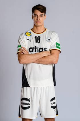 Muenchen: Handball DHB - Deutschland - Fotoshooting Julian Köster Koester (Deutschland) Deutschland