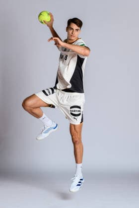 Muenchen: Handball DHB - Deutschland - Fotoshooting Julian Köster Koester (Deutschland) Deutschland