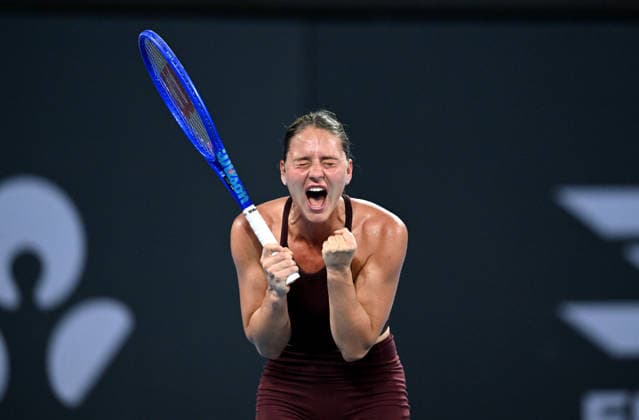 TENNIS BRISBANE INTERNATIONAL, Marta Kostyuk of Ukraine celebrates winning against Mirra Andreeva of Russia during the quarter-finals of the Brisbane International tennis tournament at Pat Rafter Arena in Brisbane, Friday, January 9, 2026. ( NO ARCHIVING, EDITORIAL USE ONLY BRISBANE QUEENSLAND AUSTRALIA  Copyright: xDARRENxENGLANDx 20260110131581265761