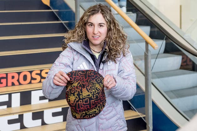 Anna-Maria Rieder (DOSB-Olympiakader Deutscher Behindertensportverband DBS, Para Ski Alpin, RSV Murnau) GER, DOSB Olympia-Einkleidung Team Deutschland, Mailand Cortina 2026, 09.01.2026. GER, DOSB Olympia-Einkleidung Team Deutschland, Mailand Cortina 2026, 09.01.2026. Muenchen *** Anna Maria Rieder DOSB Olympic Squad German Disabled Sports Federation DBS, Para Alpine Skiing, RSV Murnau GER, DOSB Olympic Dressing Team Germany, Milan Cortina 2026, 09 01 2026 GER, DOSB Olympic Dressing Team Germany, Milan Cortina 2026, 09 01 2026 Munich Copyright: xEibner-Pressefoto FranzxFeinerx EP_HFR
