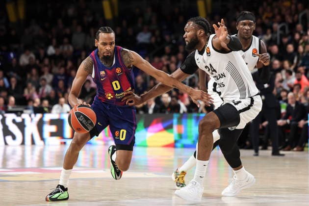 January 9, 2026, Barcelona, Barcelona, Spain: Kevin Punter of FC Barcelona, Barca and Bruno Fernando of Partizan Mozzart Bet Belgrade in action during the EuroLeague Regular Season Round 21 match played between FC Barcelona and Partizan Mozzart Bet Belgrade at Palau Blaugrana on January 09, 2026 in Barcelona, Spain. Barcelona Spain - ZUMAa181 20260109_zaa_a181_032 Copyright: xJavierxBorregox