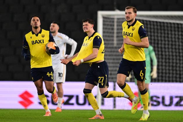 Milton Keynes Dons v Oxford City, FA Cup, 3rd Round GOAL Oxford United forward (on loan from Tottenham Hotspur) Will Lankshear (27) scores a goal and celebrates 1-1 during the FA Cup match between Milton Keynes Dons and Oxford City at stadium:mk, Milton Keynes, UK on 9 January 2026. Milton Keynes stadium:mk Buckinghamshire UK Editorial use only DataCo restrictions apply See www.football-dataco.com , Copyright: xDennisxGoodwinx PSI-23557-0027