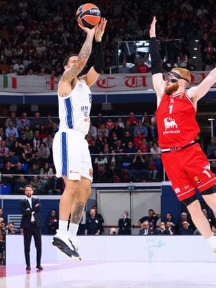 Nick Weiler-Babb (Anadolu Efes Istanbul) during EA7 Emporio Armani Milano vs Anadolu Efes, Basketball Euroleague match in Assago (MI), Italy, January 09 2026  Copyright: xSavinoxPaolella IPAxSportx xipa-agency.netx xx IPA_69859471 IPA_Agency_IPA69859471