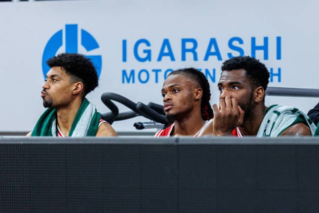 Ibi Watson (BMA365 Bamberg Baskets, 02), Cobe Williams (BMA365 Bamberg Baskets, 24), Ejiofor Onu (BMA365 Bamberg Baskets, 35), enttaeuscht, Enttaeuschung, negative Emotionen, negative Emotion, BMA365 Bamberg Baskets vs. MHP Riesen Ludwigsburg, Basketball, easyCredit BBL, 15. Spieltag, 09.01.2026 BMA365 Bamberg Baskets vs. MHP Riesen Ludwigsburg, Basketball, easyCredit BBL, 15. Spieltag, 09.01.2026 Bamberg Copyright: xEibner-Pressefoto G.xSantemizx EP_EER