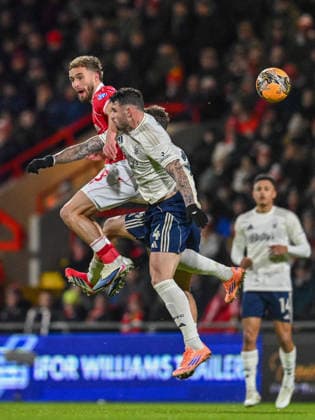 Wrexham v Nottingham Forest Emirates FA Cup Sam Smith of Wrexham wins a header during the Emirates FA Cup match at the STÅK Racecourse, Wrexham 09 01 2026 UK Newspapers OUT Copyright: xKarlxVallantinex FIL-22769-0068