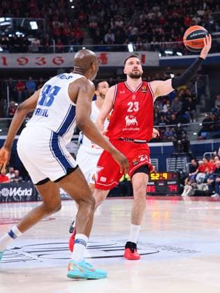 BASKET - Euroleague - EA7 Emporio Armani Milano vs Anadolu Efes Marko Guduric (EA7 Emporio Armani Olimpia Milano) during EA7 Emporio Armani Milano vs Anadolu Efes, Basketball Euroleague match in Assago (MI), Italy, January 09 2026 Assago (MI) Italy  Copyright: xIPAxSport ABACAx