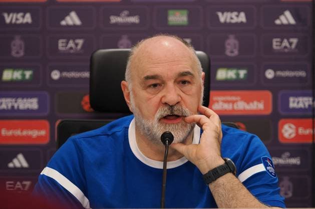 BASKET - Euroleague - EA7 Emporio Armani Milano vs Anadolu Efes Pablo Laso, head coach Anadolu Efes Istanbul during EA7 Emporio Armani Milano vs Anadolu Efes, Basketball Euroleague match in Assago (MI), Italy, January 09 2026 Assago (MI) Italy  Copyright: xIPAxSport ABACAx