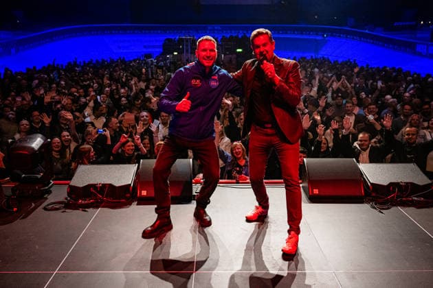 WACKEL Peter, BARTH Marcel: Sixdays Bremen 2026 WACKEL Peter ( GER ) Singer - Entertainer BARTH Marcel ( GER ) - Ex Cyclist - DJ - Querformat - quer - horizontal - Landscape - Event Veranstaltung: Sixdays Bremen 2026 - Category Kategorie: Cycling - Track cycling, Rad, Radsport, Bahnrad, Bahn Sixdays - Show - Location Ort: Europe Germany - Bremen - ÖVB Arena - Concert - Date Datum: 09.01.2026 Friday Day 1 -