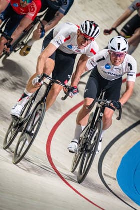 MALMBERG Matias, POLITT Nils: Sixdays Bremen 2026 Team 1 - HERMES SYSTEME - MALMBERG Matias ( DEN ) - Black - POLITT Nils ( GER ) - Red Hochformat - Hoch - Vertikal - Portrait - Event Veranstaltung: Sixdays Bremen 2026 - Category Kategorie: Cycling - Track cycling, Rad, Radsport, Bahnrad, Bahn Sixdays - Elite Men - Location Ort: Europe Germany - Bremen - ÖVB Arena - Discipline: Madison - Distance: 45 min - Date Datum: 09.01.2026 Friday Day 1 -