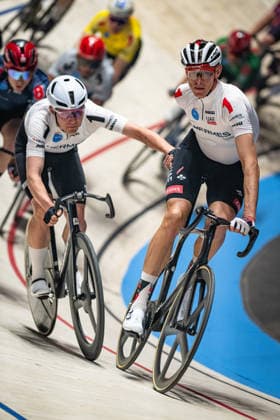 MALMBERG Matias, POLITT Nils: Sixdays Bremen 2026 Team 1 - HERMES SYSTEME - MALMBERG Matias ( DEN ) - Black - POLITT Nils ( GER ) - Red Hochformat - Hoch - Vertikal - Portrait - Event Veranstaltung: Sixdays Bremen 2026 - Category Kategorie: Cycling - Track cycling, Rad, Radsport, Bahnrad, Bahn Sixdays - Elite Men - Location Ort: Europe Germany - Bremen - ÖVB Arena - Discipline: Madison - Distance: 45 min - Date Datum: 09.01.2026 Friday Day 1 -