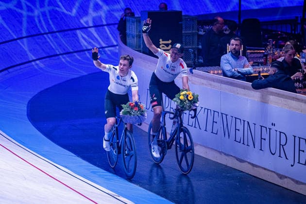 MALMBERG Matias, POLITT Nils: Sixdays Bremen 2026 Team 1 - HERMES SYSTEME - MALMBERG Matias ( DEN ) - Black - POLITT Nils ( GER ) - Red Award Ceremony - Medal Ceremony - Podium - Querformat - quer - horizontal - Landscape - Event Veranstaltung: Sixdays Bremen 2026 - Category Kategorie: Cycling - Track cycling, Rad, Radsport, Bahnrad, Bahn Sixdays - Elite Men - Location Ort: Europe Germany - Bremen - ÖVB Arena - Discipline: Madison - Distance: 45 min - Date Datum: 09.01.2026 Friday Day 1 -