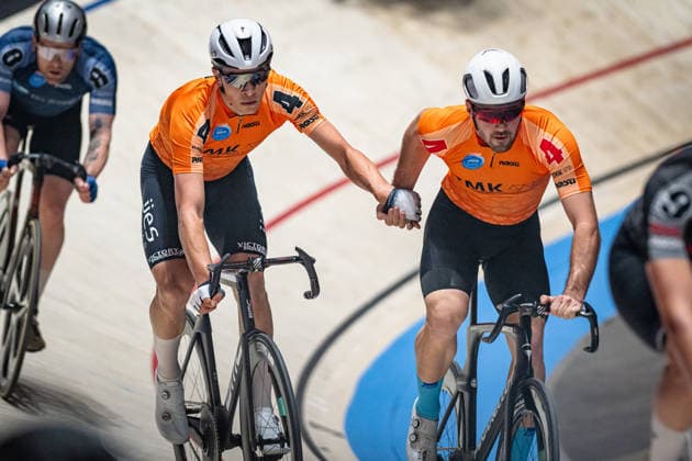 BENERAU Victor, VONES Jan: Sixdays Bremen 2026 Team 4 - RMK-KANZLEI BREMEN - BENERAU Victor ( SUI ) - Black - VONES Jan ( CZE ) - Red Querformat - quer - horizontal - Landscape - Event Veranstaltung: Sixdays Bremen 2026 - Category Kategorie: Cycling - Track cycling, Rad, Radsport, Bahnrad, Bahn Sixdays - Elite Men - Location Ort: Europe Germany - Bremen - ÖVB Arena - Discipline: Madison - Distance: 45 min - Date Datum: 09.01.2026 Friday Day 1 -