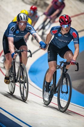 EEFTING Roy, CONSTANT Matteo: Sixdays Bremen 2026 Team 8 - NORDWEST TICKET - EEFTING Roy ( NED ) - Black - CONSTANT Matteo ( SUI ) - Red Hochformat - Hoch - Vertikal - Portrait - Event Veranstaltung: Sixdays Bremen 2026 - Category Kategorie: Cycling - Track cycling, Rad, Radsport, Bahnrad, Bahn Sixdays - Elite Men - Location Ort: Europe Germany - Bremen - ÖVB Arena - Discipline: Madison - Distance: 45 min - Date Datum: 09.01.2026 Friday Day 1 -