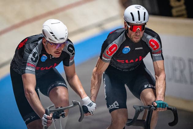 AUGENSTEIN Moritz, KLUGE Roger: Sixdays Bremen 2026 Team 9 - SWB - AUGENSTEIN Moritz ( GER ) - Black - KLUGE Roger ( GER ) - Red Querformat - quer - horizontal - Landscape - Event Veranstaltung: Sixdays Bremen 2026 - Category Kategorie: Cycling - Track cycling, Rad, Radsport, Bahnrad, Bahn Sixdays - Elite Men - Location Ort: Europe Germany - Bremen - ÖVB Arena - Discipline: Madison - Distance: 45 min - Date Datum: 09.01.2026 Friday Day 1 -