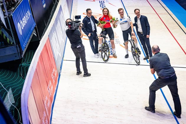 PRÖPSTER Alessa Catriona, BOCK Benjamin: Sixdays Bremen 2026 Team 1 - BOBRINK - PRÖPSTER Alessa Catriona ( GER ) - Team 3 - BOBRINK - BOCK Benjamin ( GER ) - Award Ceremony - Medal Ceremony - Podium - Querformat - quer - horizontal - Landscape - Event Veranstaltung: Sixdays Bremen 2026 - Category Kategorie: Cycling - Track cycling, Rad, Radsport, Bahnrad, Bahn Sixdays - Elite Men and Women - Location Ort: Europe Germany - Bremen - ÖVB Arena - Discipline: Sprint - Distance: 166 m - Date Datum: 09.01.2026 Friday Day 1 -