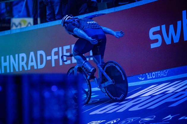 ROTHERHAM Matthew: Sixdays Bremen 2026 Team 2 - VELO TRACK - ROTHERHAM Matthew ( GBR ) Querformat - quer - horizontal - Landscape - Event Veranstaltung: Sixdays Bremen 2026 - Category Kategorie: Cycling - Track cycling, Rad, Radsport, Bahnrad, Bahn Sixdays - Elite Men - Location Ort: Europe Germany - Bremen - ÖVB Arena - Discipline: Laola Sprint - Date Datum: 09.01.2026 Friday Day 1 -