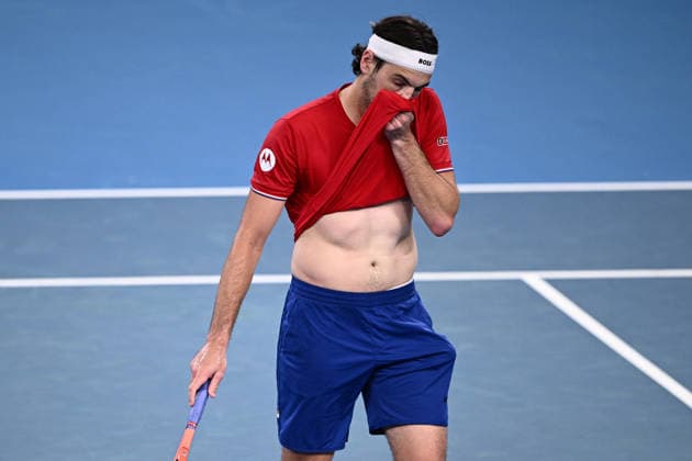 TENNIS UNITED CUP SYDNEY, Taylor Fritz of the USA reacts in his match against Hubert Hurkacz of Poland, during the semi final between the USA and Poland in the 2026 United Cup at Ken Rosewall Arena in Sydney, Saturday, January 10, 2026. ( NO ARCHIVING, EDITORIAL USE ONLY SYDNEY NEW SOUTH WALES AUSTRALIA  Copyright: xDANxHIMBRECHTSx 20260110178468990680