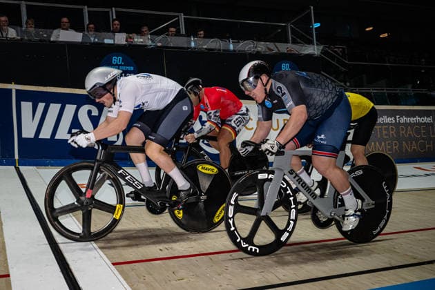 FÖRSTEMANN Robert, ROTHERHAM Matthew, BOCK Benjamin, GILL Archie: Sixdays Bremen 2026 Team 1 - BOBRINK - FÖRSTEMANN Robert ( GER ) - Team 2 - VELO TRACK - ROTHERHAM Matthew ( GBR ) - Team 3 - BOBRINK - BOCK Benjamin ( GER ) - Team 4 - VELO TRACK - GILL Archie ( GBR ) Querformat - quer - horizontal - Landscape - Event Veranstaltung: Sixdays Bremen 2026 - Category Kategorie: Cycling - Track cycling, Rad, Radsport, Bahnrad, Bahn Sixdays - Elite ... - Location Ort: Europe Germany - Bremen - ÖVB Arena - Discipline: Keirin - Distance: ... m - Date Datum: 09.01.2026 Friday Day 1 -
