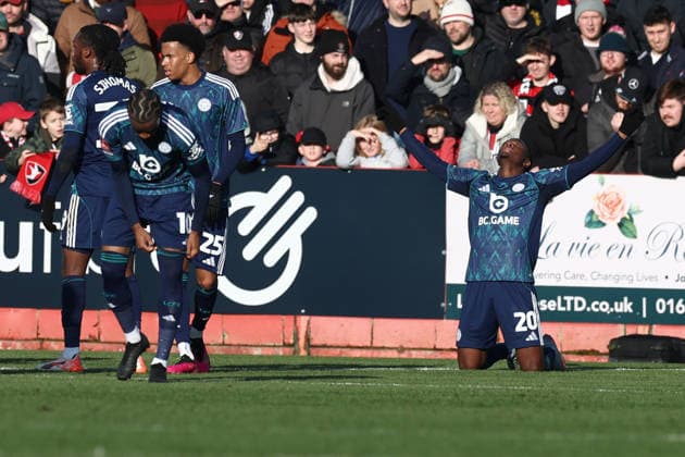 Cheltenham Town v Leicester City, FA Cup, 3rd Round GOAL 0-1 Leicester City forward Patson Daka (20) celebrates scoring during the FA Cup match between Cheltenham Town and Leicester City at EV Charger Points Stadium, Cheltenham, UK on 10 January 2026. Cheltenham Jonny Rocks Stadium Gloucestershire UK Editorial use only DataCo restrictions apply See www.football-dataco.com , Copyright: xJohnxMallettx PSI-23561-0048