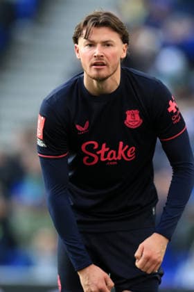 10th January 2026; Hill Dickinson Stadium, Liverpool, England; FA Cup Football, Everton versus Sunderland; Nathan Patterson of Everton  DavidxBlunsden Content restricted for UK based newspaper