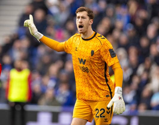 Football - FA Cup - 3rd Round - Everton FC v Sunderland AFC LIVERPOOL, ENGLAND - Saturday, January 10, 2026: Sunderland s goalkeeper Robin Roefs during the FA Cup 3rd Round match between Everton FC and Sunderland AFC at Bramley-Moore Dock. (Photo by David Rawcliffe Propaganda) LIVERPOOL Bramley-Moore Dock MERSEYSIDE ENGLAND  Copyright: xPropagandaxPhotoxAgencyx P2026-01-10-Everton_Sunderland-35