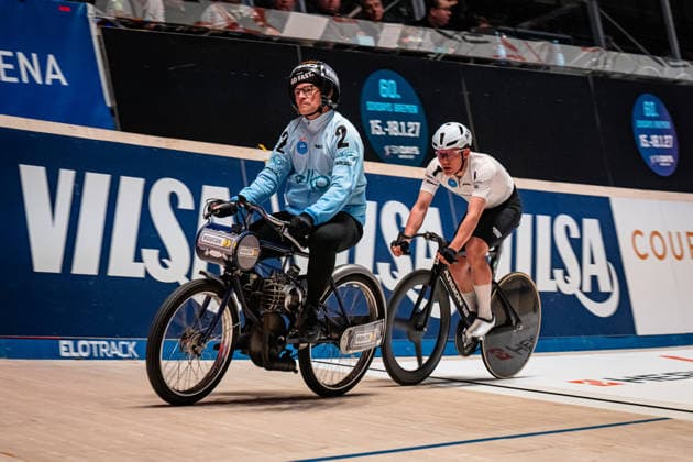 MALMBERG Matias: Sixdays Bremen 2026 Team 1 - HERMES SYSTEME - MALMBERG Matias ( DEN ) - Black - Team 2 - ZIJLAARD Ron ( NED ) - Pacemaker - Querformat - quer - horizontal - Landscape - Event Veranstaltung: Sixdays Bremen 2026 - Category Kategorie: Cycling - Track cycling, Rad, Radsport, Bahnrad, Bahn Sixdays - Elite Men - Location Ort: Europe Germany - Bremen - ÖVB Arena - Discipline: Derny Race - Distance: ... m - Date Datum: 09.01.2026 Friday Day 1 -