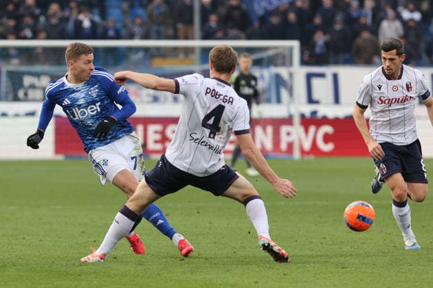 ComoÕs ComoÕs Ignace Van Der Brempt during the Serie A soccer match between Como and Bologna at the Giuseppe Sinigaglia stadium in Como, north Italy - January 10, 2026 - Soccer.  Copyright: xAntonioxSaiai LaPressex