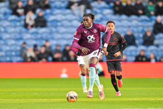 10th January 2026; Turf Moor, Burnley, Lancashire, England; FA Cup Football, Burnley versus Millwall; Lesley Ugochukwu of Burnley controls the ball  LeexDurkin